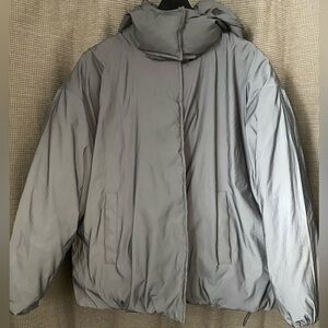 H&M gray/reflective puffy jacket. Size L or M for oversize. Warm and fashionable